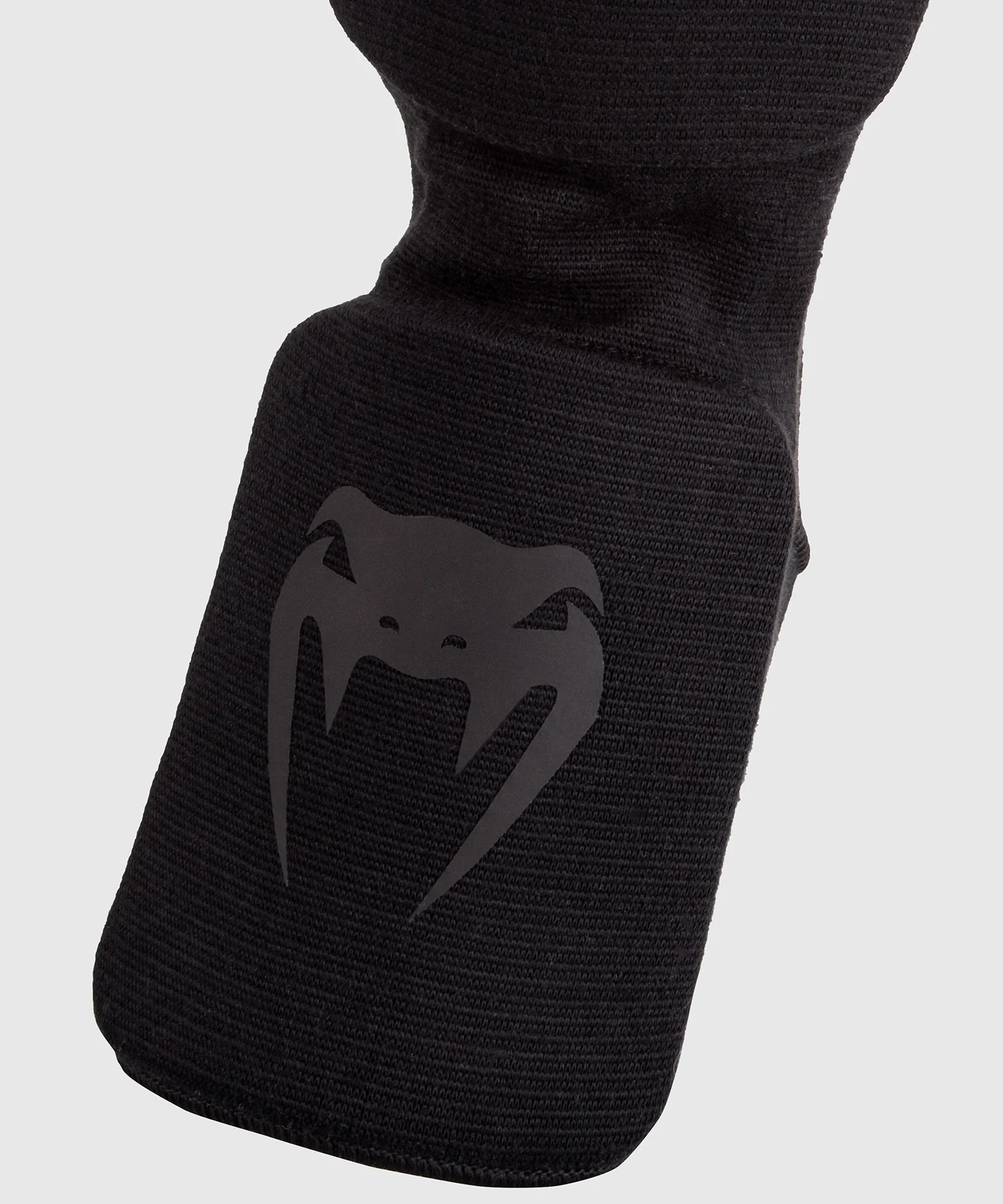 Venum Kontact Elasticated Shin Guards - Image 18